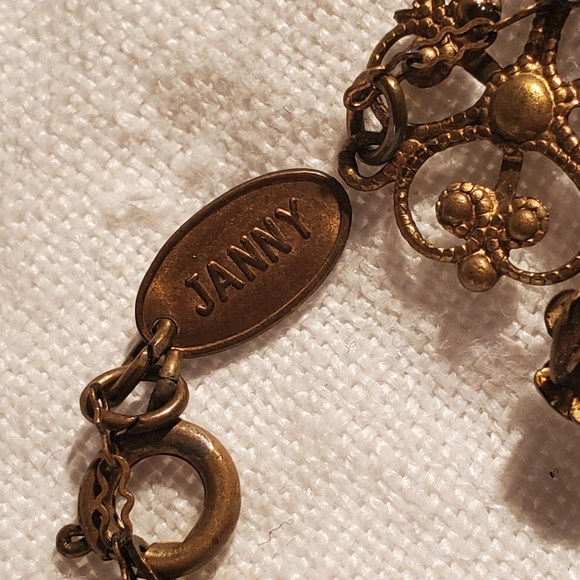 JANNY Floral and Pearl Look Necklace Paperclip Chain Signed Victorian Fl… - Picture 7 of 10